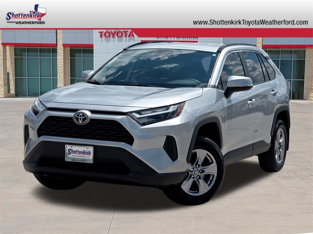2025 Toyota RAV4 XLE AWD