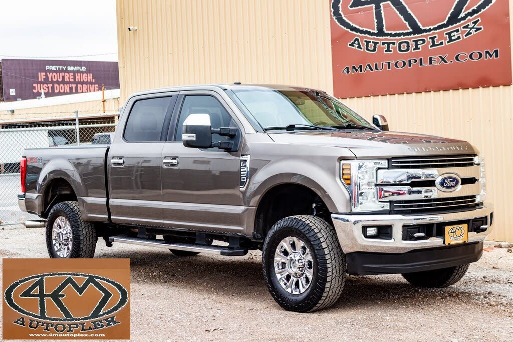 2018 Ford F-250 Super Duty Lariat Crew Cab 4WD