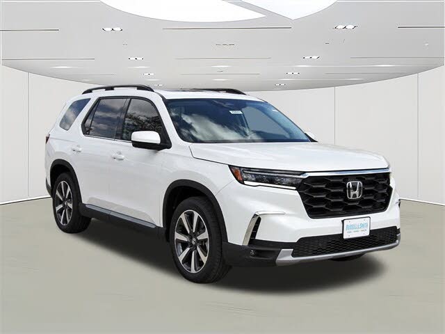 2025 Honda Pilot Touring FWD