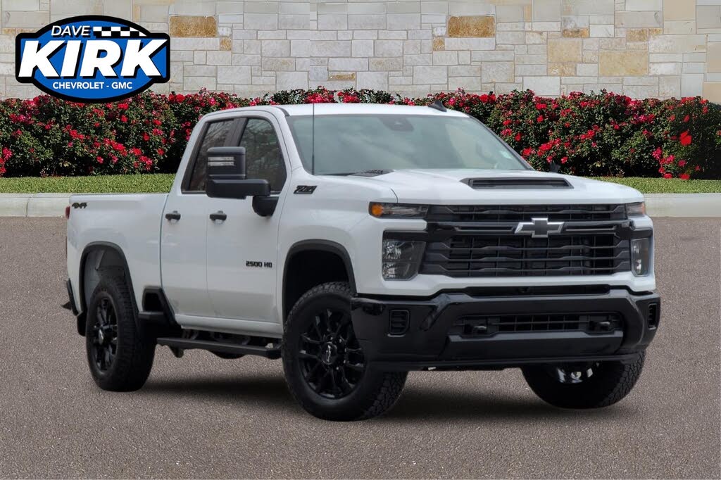 2026 Chevrolet Silverado 2500HD Custom Double Cab 4WD