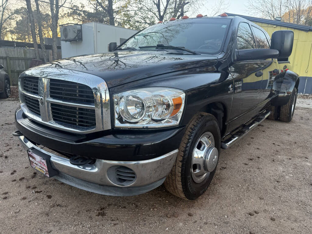 2007 Dodge RAM 3500 SLT Mega Cab DRW RWD