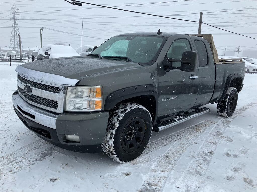 Chevrolet Silverado 1500 LT Extended Cab 4WD 2011