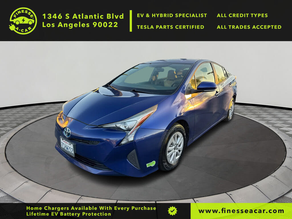 2016 Toyota Prius Two FWD
