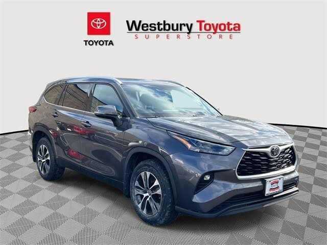 2022 Toyota Highlander XLE AWD