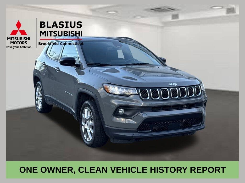 2023 Jeep Compass Latitude Lux 4WD