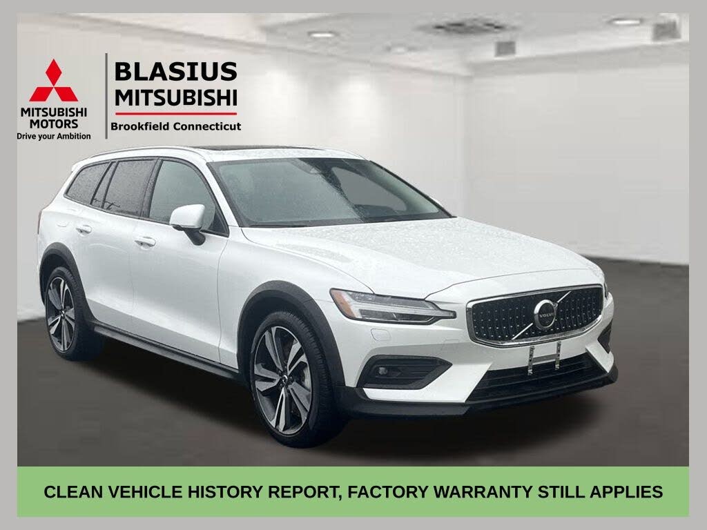 2025 Volvo V60 Cross Country B5 Plus AWD