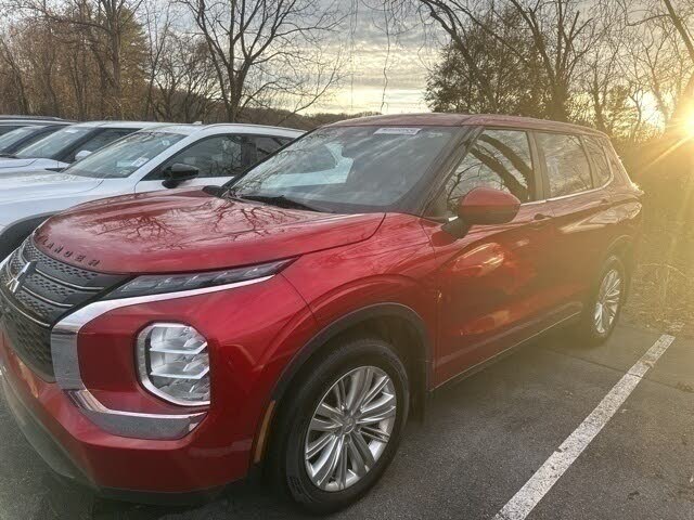 2022 Mitsubishi Outlander ES FWD