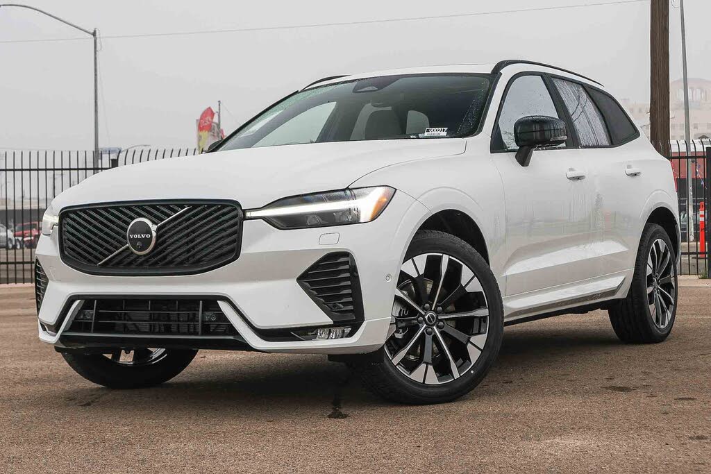 2026 Volvo XC60 B5 Plus AWD