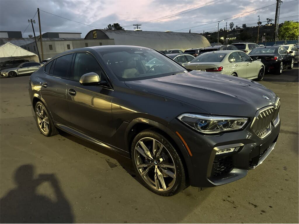 2021 BMW X6 M50i AWD