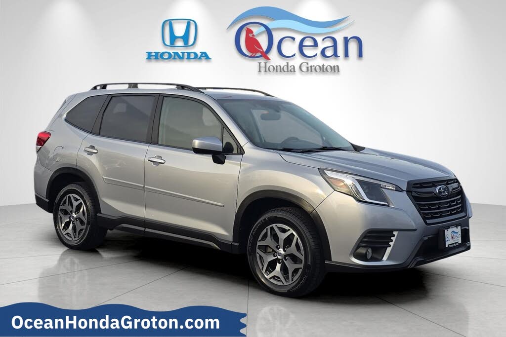 2022 Subaru Forester Premium Crossover AWD