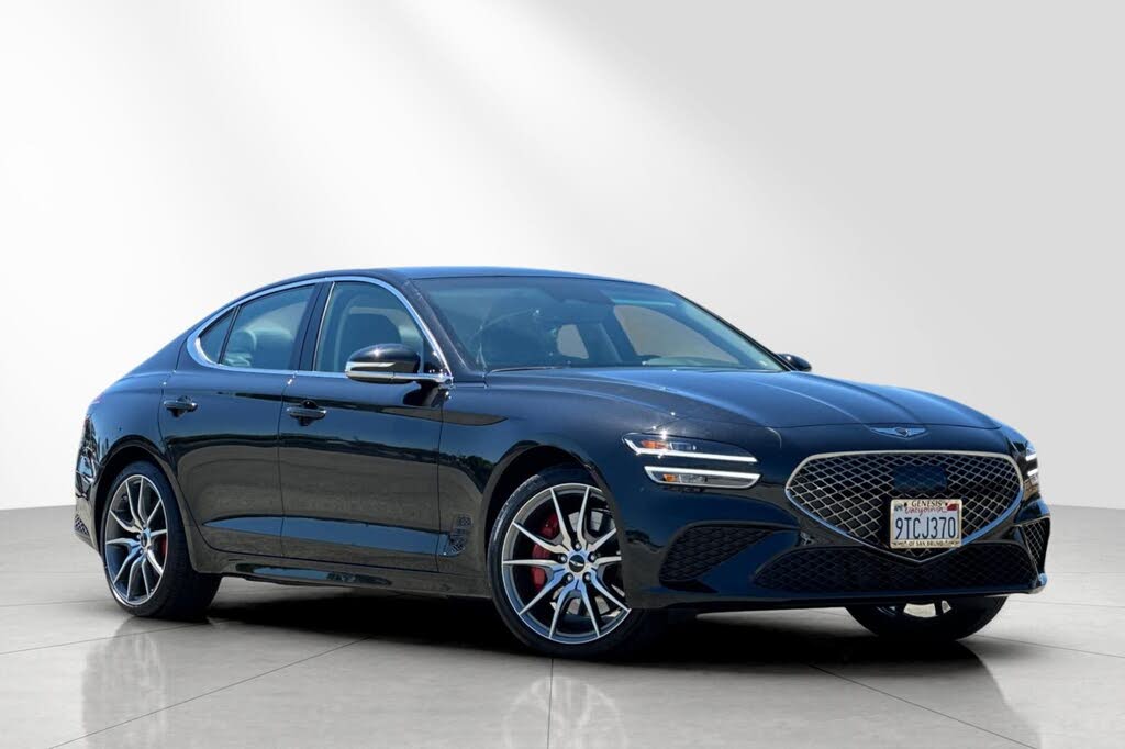 2025 Genesis G70 2.5T Standard RWD