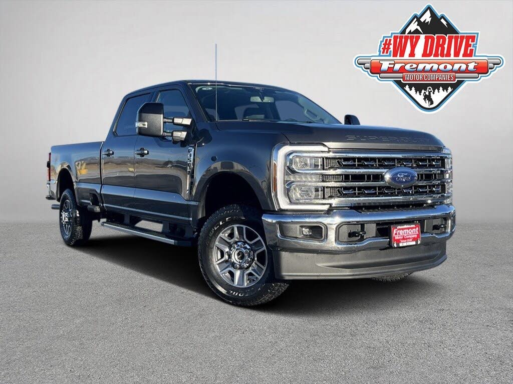 2026 Ford F-350 Super Duty Lariat Crew Cab 4WD