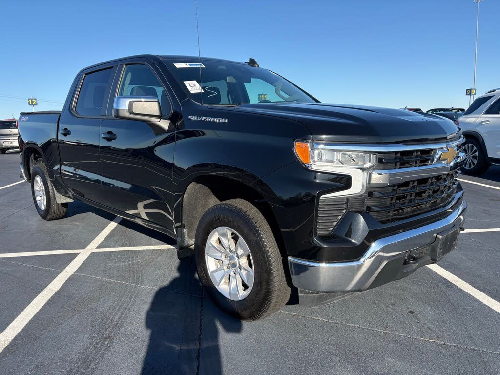 2022 Chevrolet Silverado 1500 LT Crew Cab 4WD