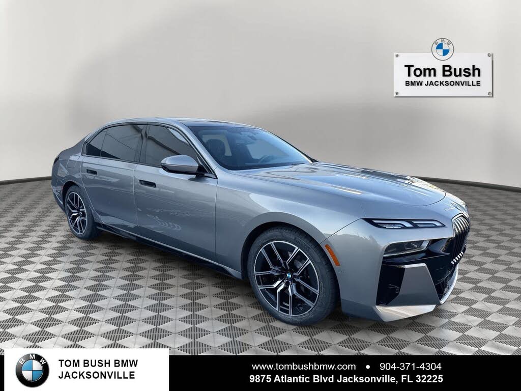 2023 BMW 7 Series 740i RWD