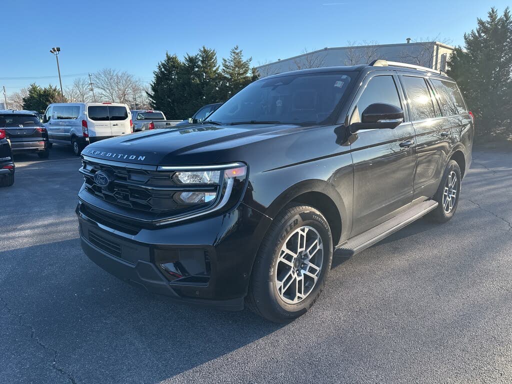 2025 Ford Expedition Active RWD