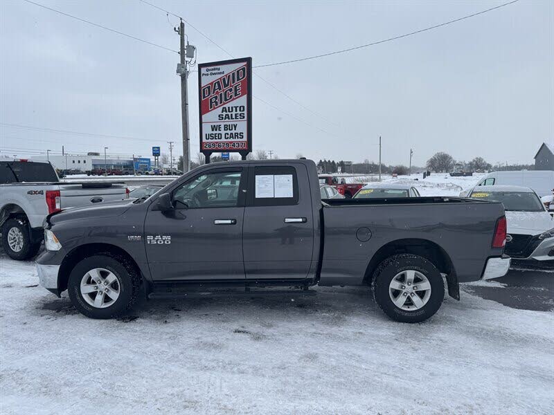 2017 RAM 1500 SLT Quad Cab 4WD