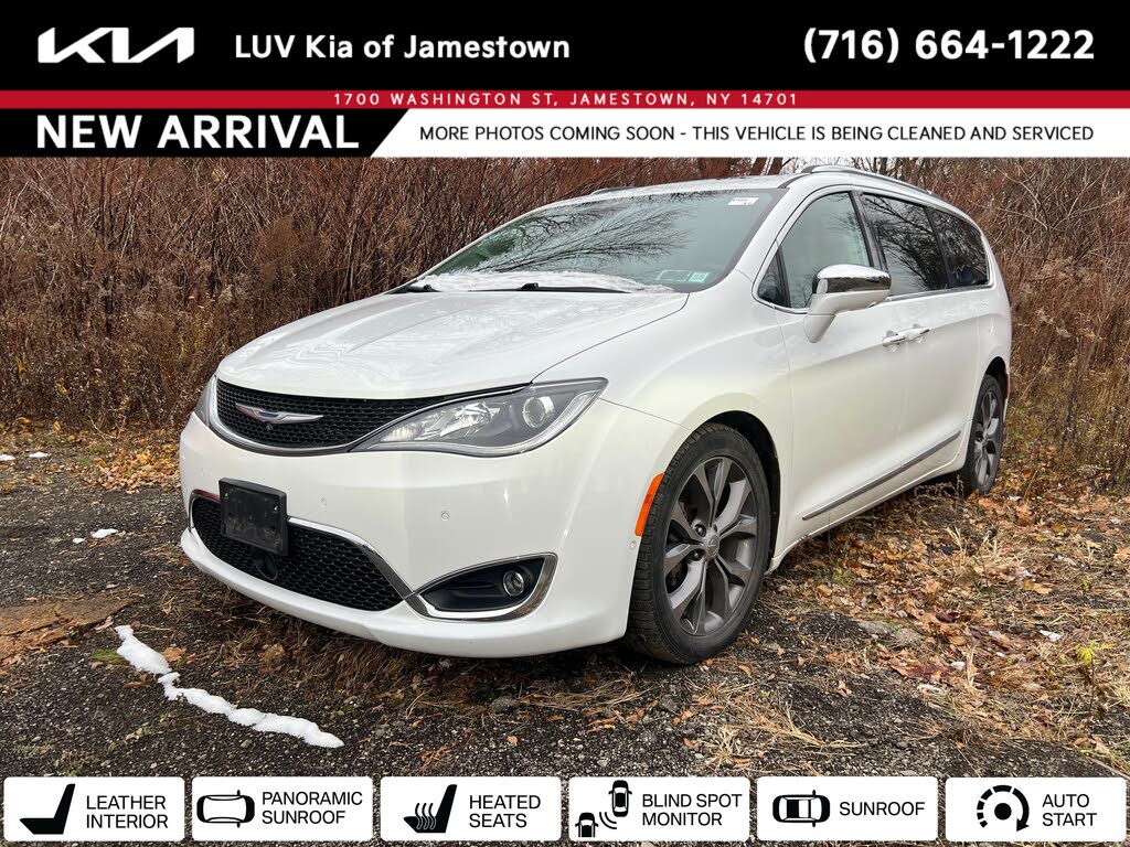 2018 Chrysler Pacifica Limited FWD