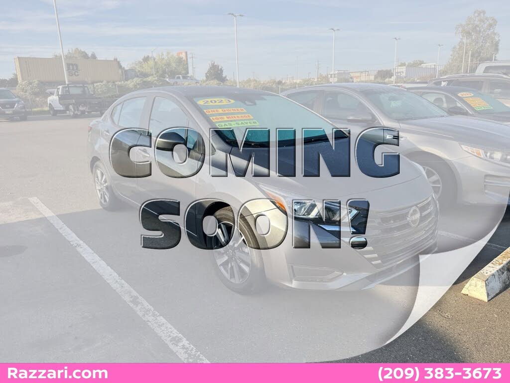 2023 Nissan Versa SV FWD