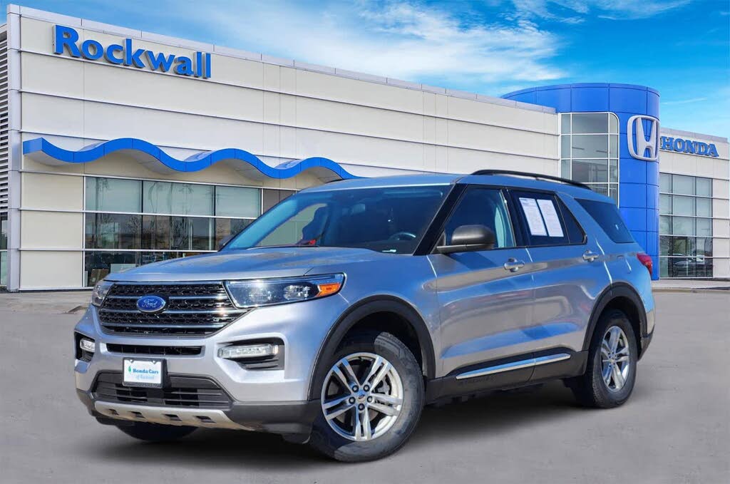 2020 Ford Explorer XLT RWD