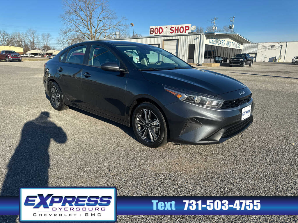 2024 Kia Forte LXS FWD