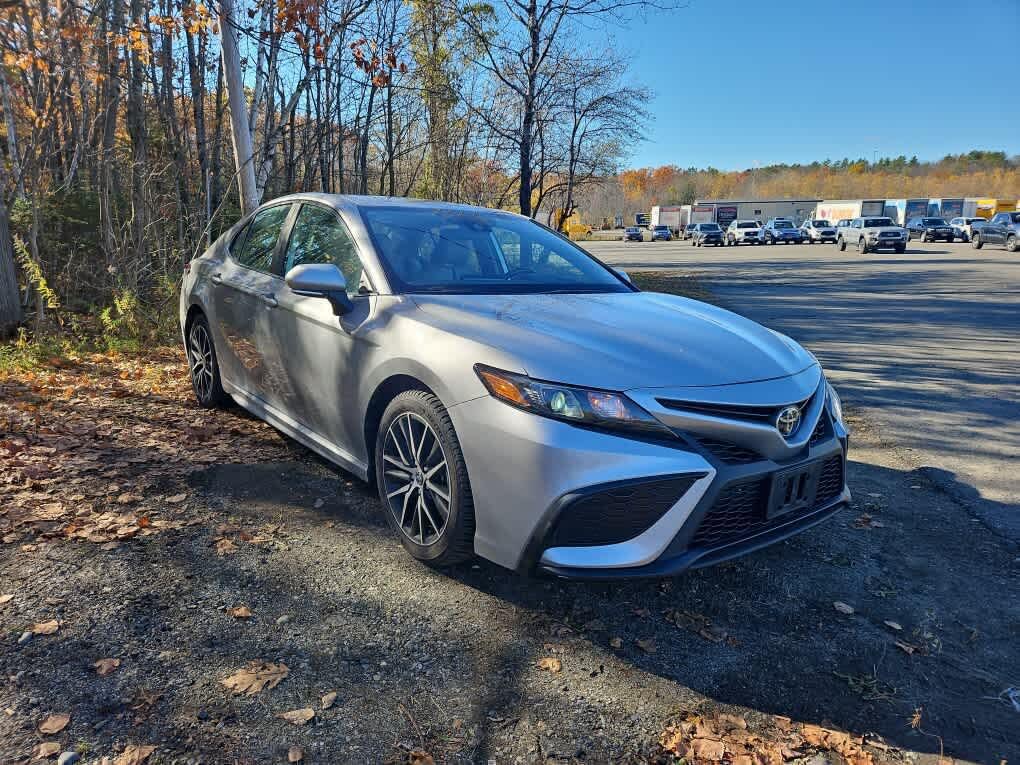 2024 Toyota Camry SE AWD