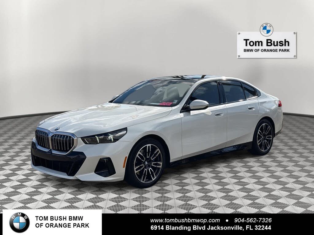 2025 BMW 5 Series 530i RWD