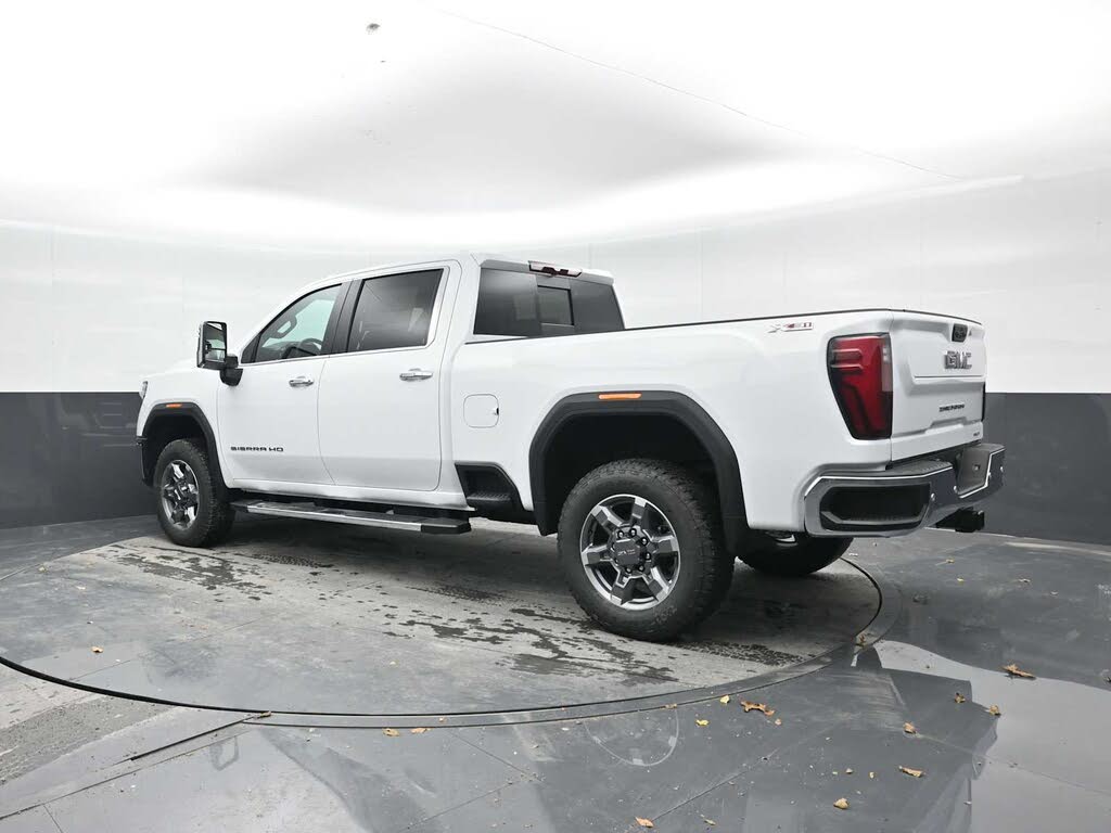 2026 GMC Sierra 2500HD SLT Crew Cab 4WD