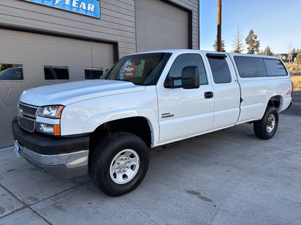 2005 Chevrolet Silverado 3500 LS Extended Cab LB 4WD