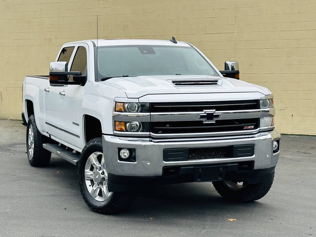 2018 Chevrolet Silverado 2500HD LTZ Crew Cab 4WD