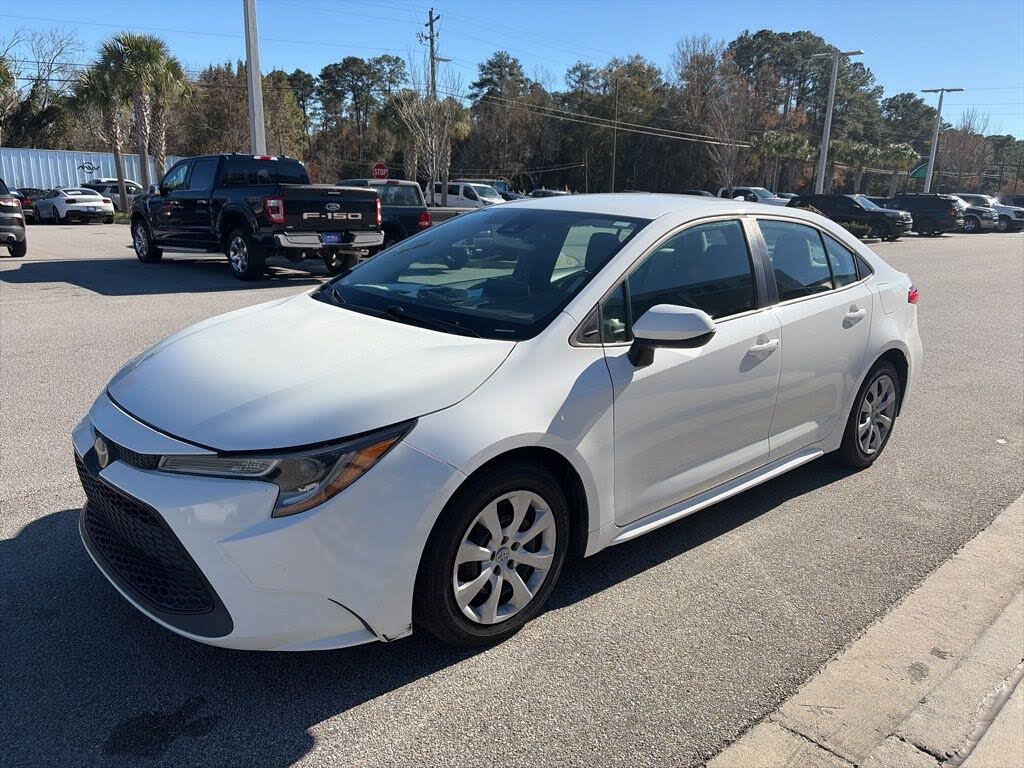 2020 Toyota Corolla LE FWD