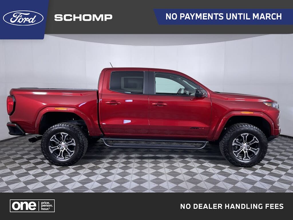 2024 GMC Canyon AT4 Crew Cab 4WD