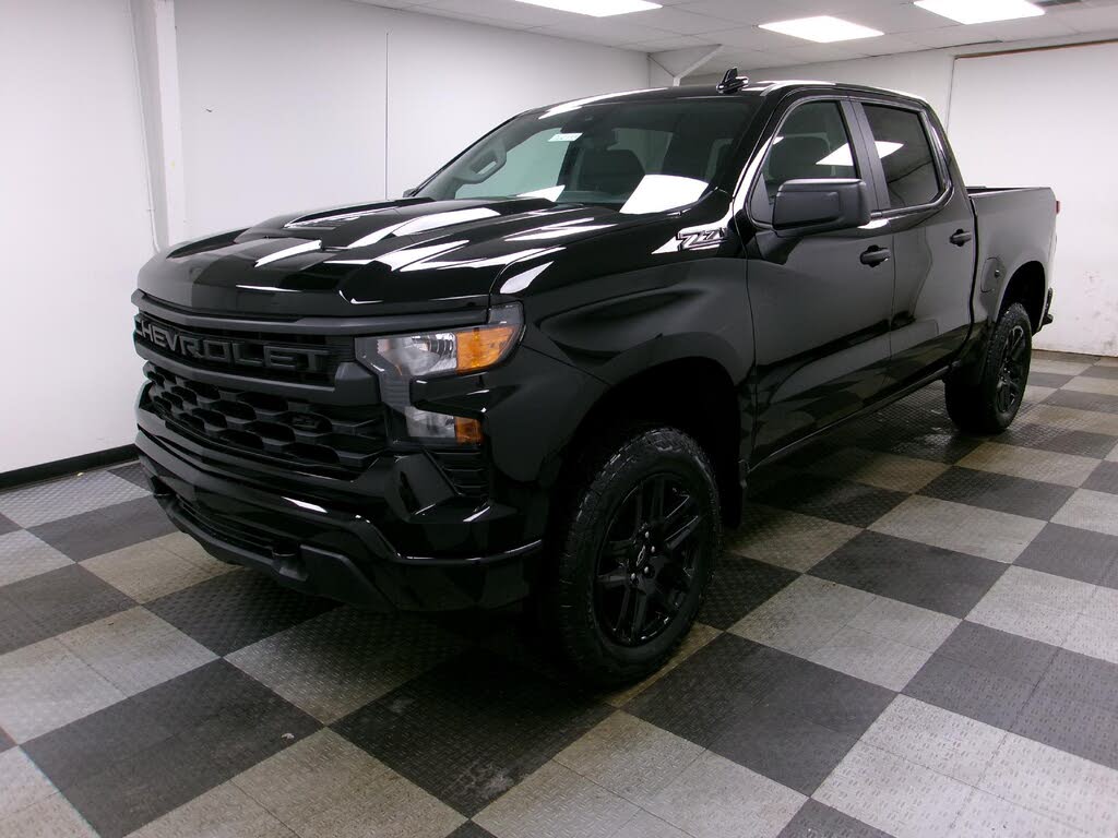 2026 Chevrolet Silverado 1500 Custom Trail Boss Crew Cab 4WD