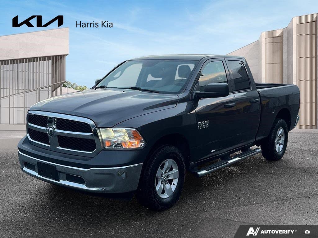 RAM 1500 SXT Quad Cab 4WD 2017