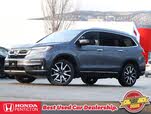 Honda Pilot Touring AWD with Rear Captains Chairs