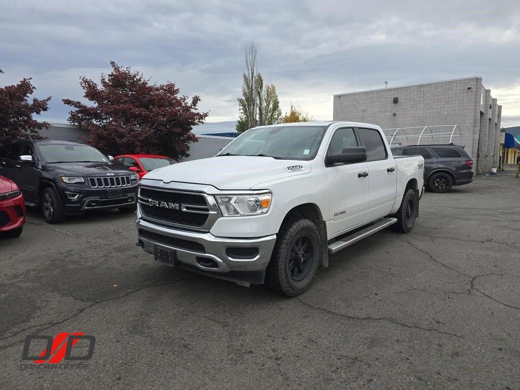 RAM 1500 Tradesman Crew Cab 4WD 2021