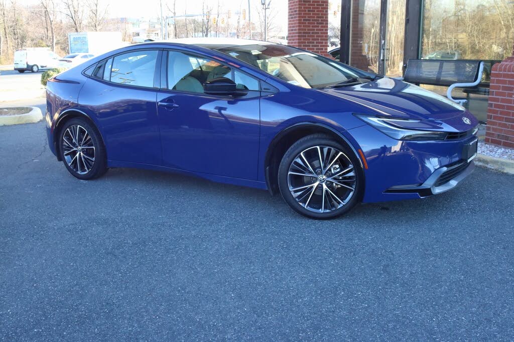 2024 Toyota Prius XLE FWD