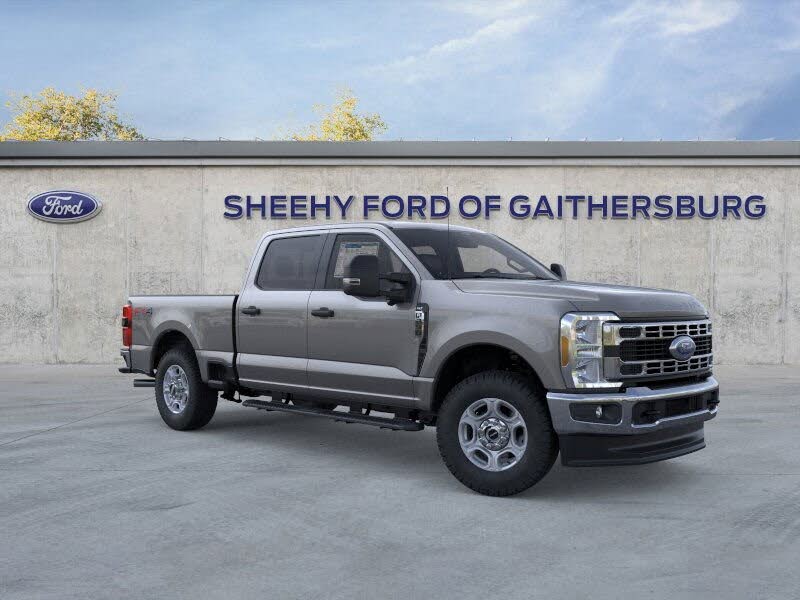 2026 Ford F-250 Super Duty XLT Crew Cab 4WD