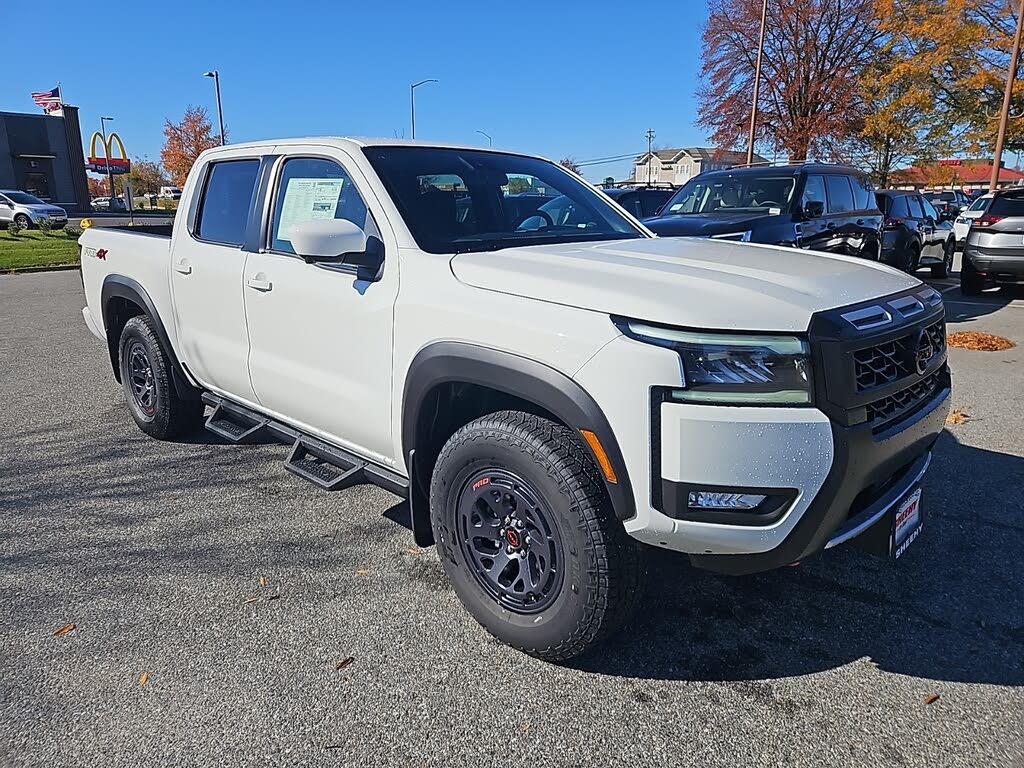 2026 Nissan Frontier PRO-4X Crew Cab 4WD