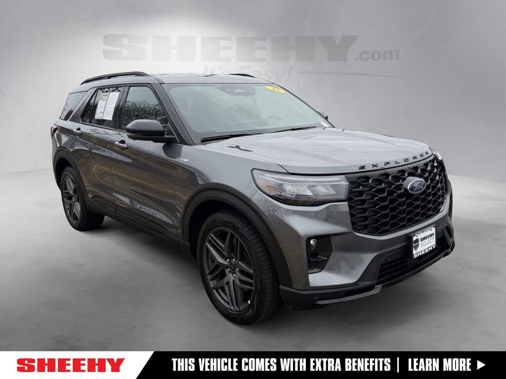 2025 Ford Explorer ST-Line AWD