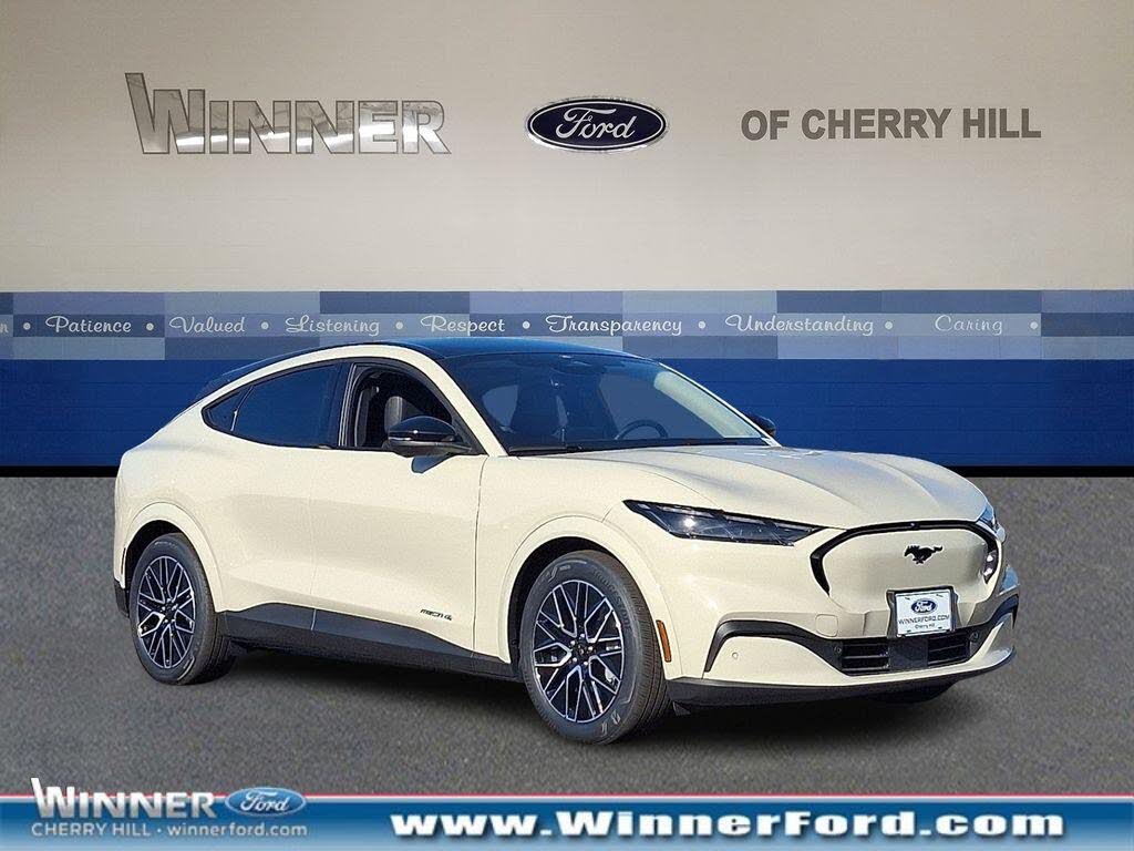 2025 Ford Mustang Mach-E Premium AWD