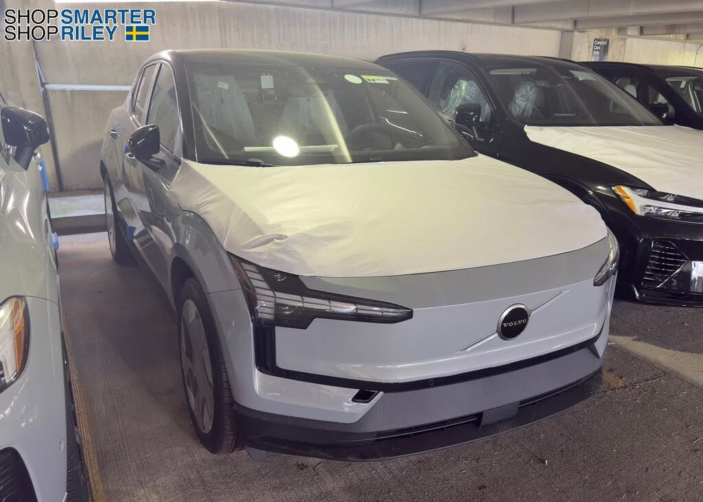 2025 Volvo EX30 Twin Plus eAWD