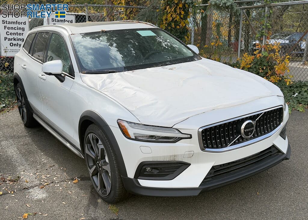 2025 Volvo V60 Cross Country B5 Ultra AWD