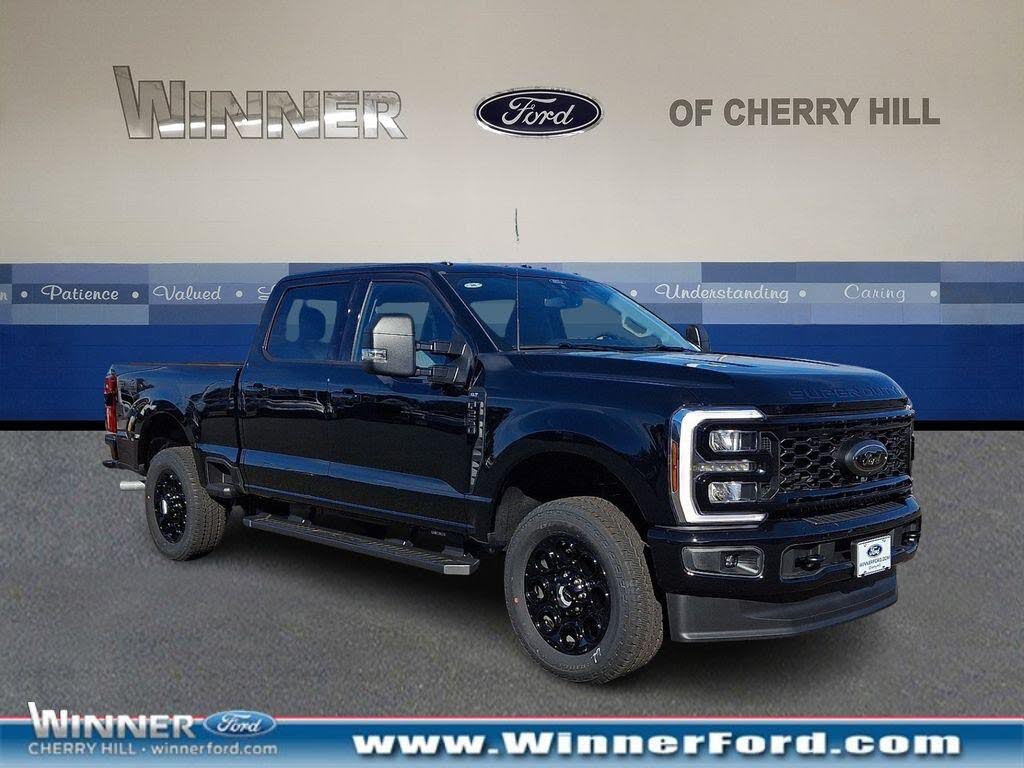 2026 Ford F-250 Super Duty XLT Crew Cab 4WD