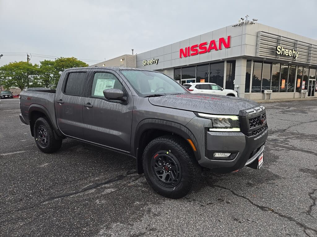 2026 Nissan Frontier PRO-4X Crew Cab 4WD