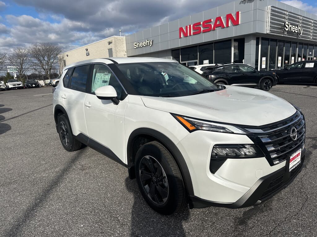 2026 Nissan Rogue SV FWD