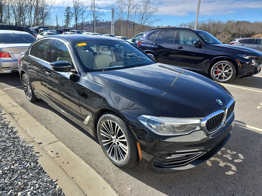 2017 BMW 5 Series 540i Sedan RWD