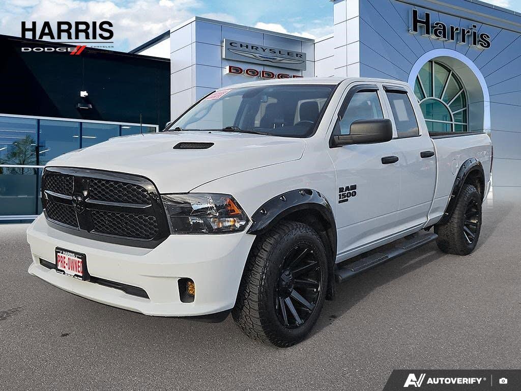RAM 1500 Classic Express Quad Cab 4WD 2022
