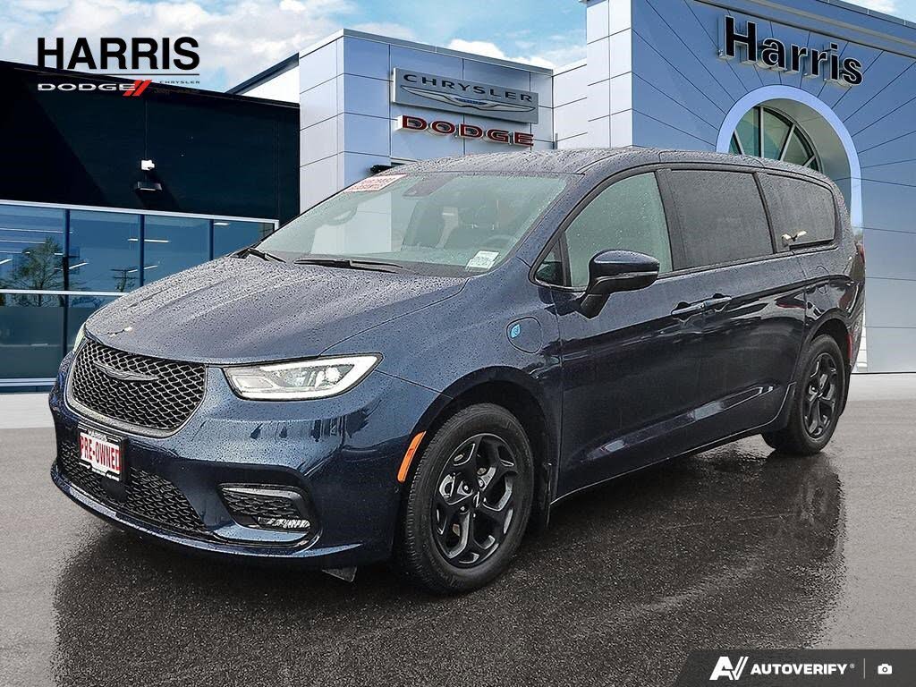 2023 Chrysler Pacifica Hybrid Touring L FWD