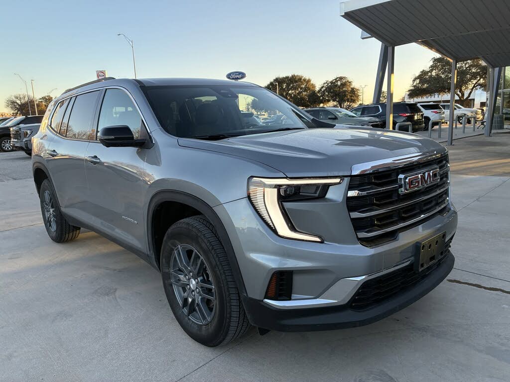 2025 GMC Acadia Elevation FWD