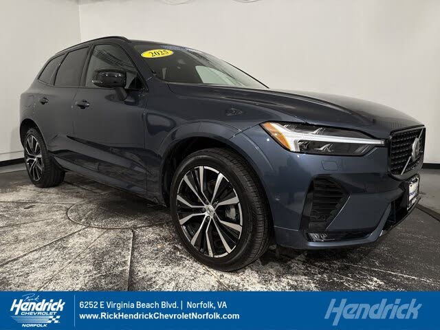 2025 Volvo XC60 B5 Plus Dark Theme AWD